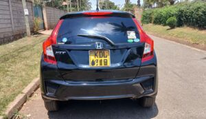 2016,Honda Fit,Non-Hybrid — photo 4