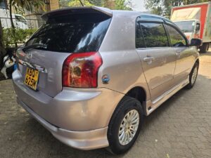 Toyota RUNX — photo 4