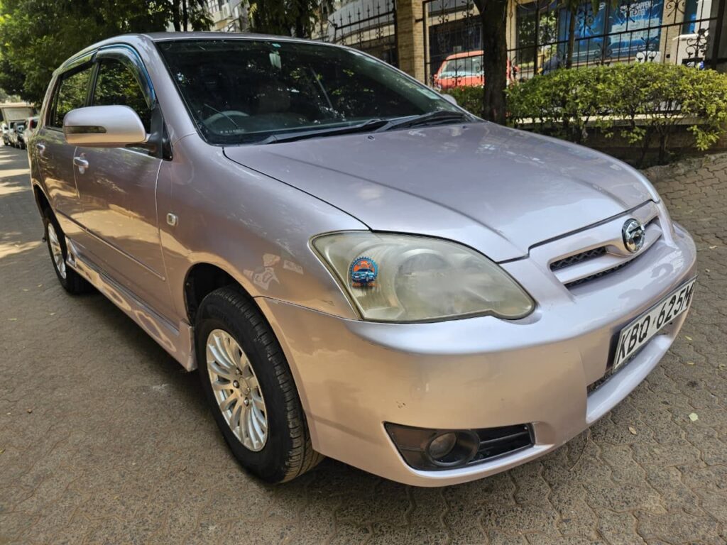 2005 Toyota RUNX