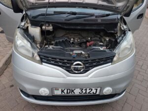 Nissan NV200 — photo 2