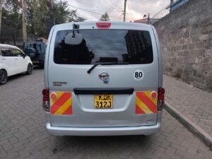 Nissan NV200 — photo 9