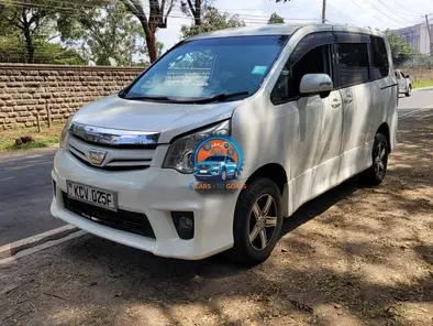2012 Toyota Noah