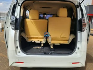 Toyota Vellfire — photo 2