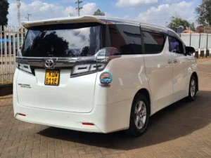 Toyota Vellfire — photo 8