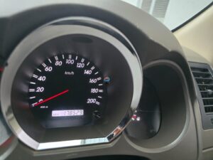 Toyota Fortuner — photo 2