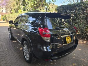 Toyota Vanguard — photo 9