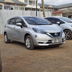 2019,Nissan Note,E-Power — photo 1
