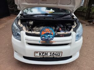 Toyota Noah — photo 11